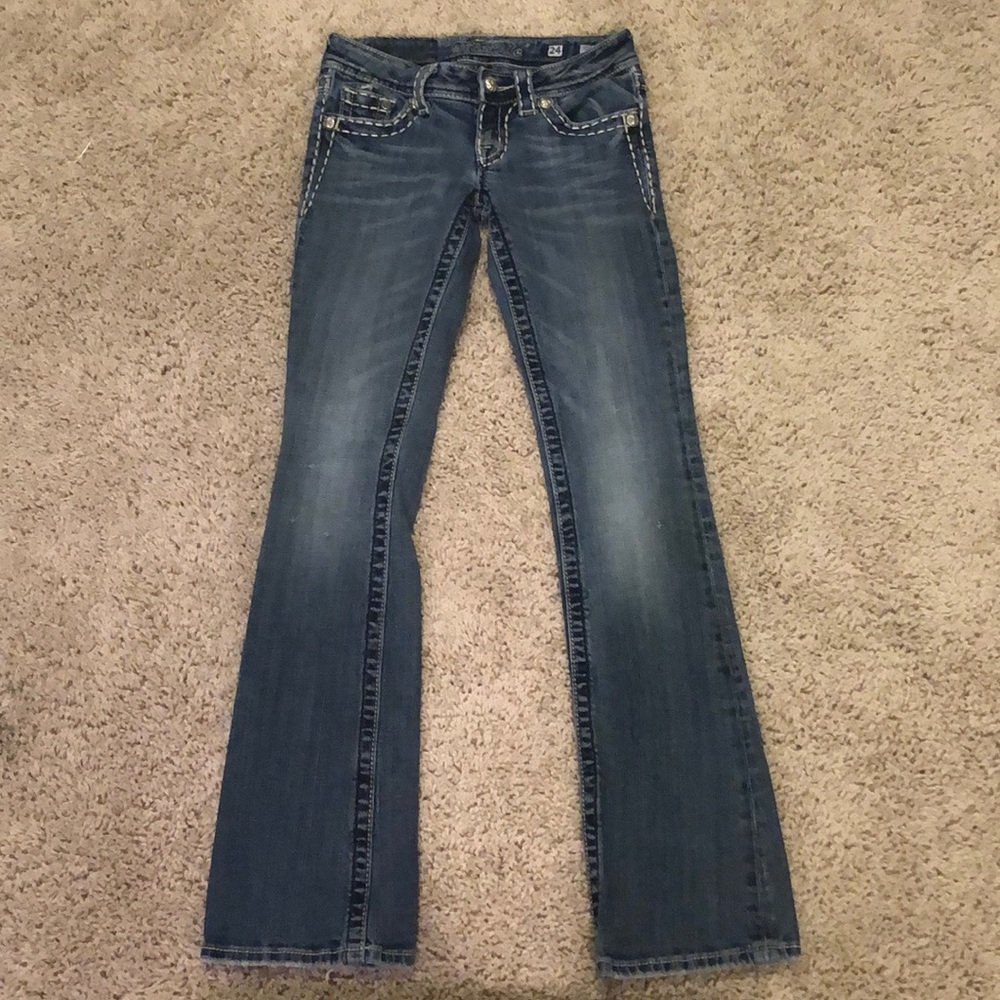 $10 Miss Me Jeans:) Size 24. Bundle for deals!!